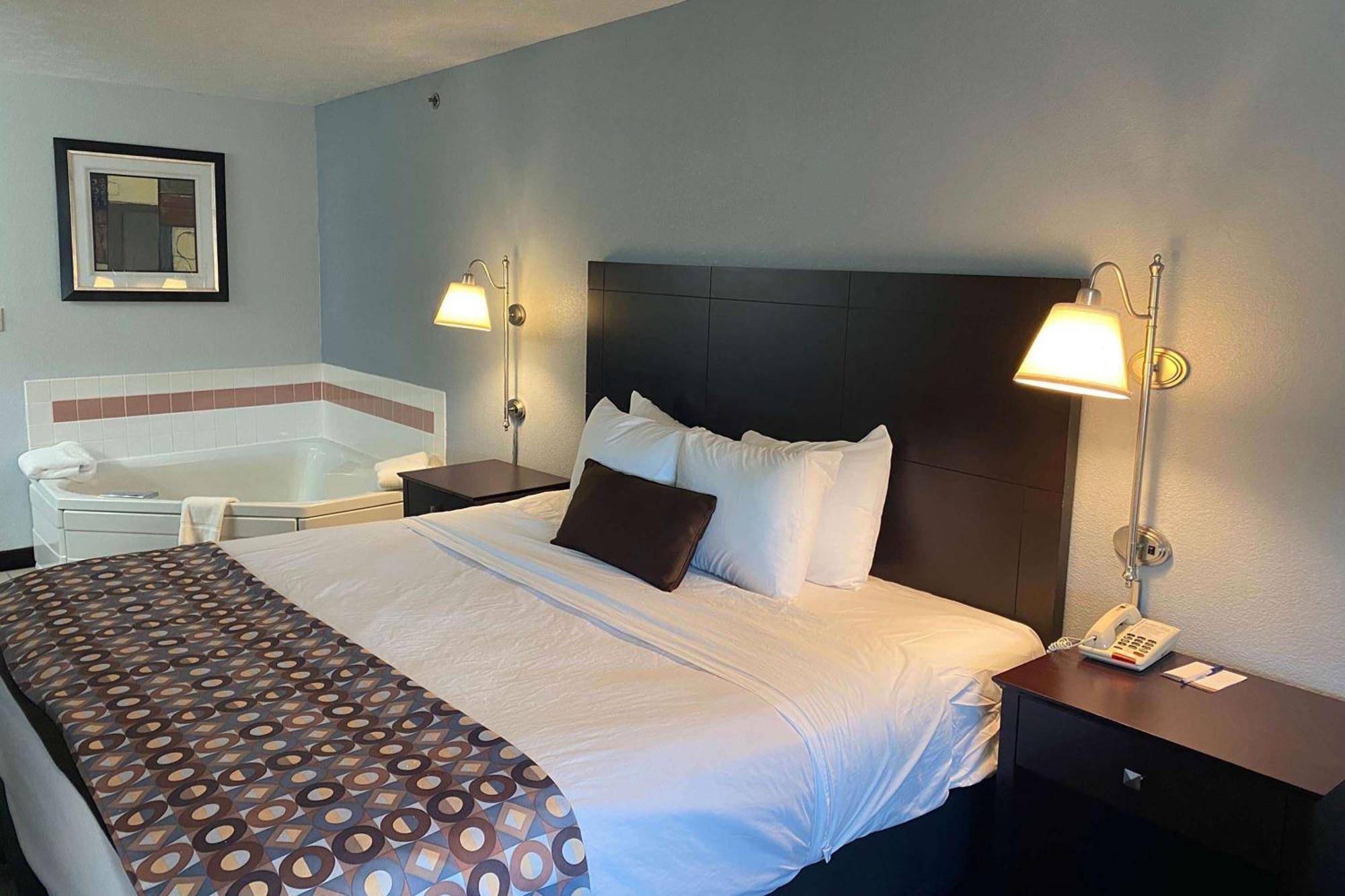Baymont By Wyndham Danville Il Eksteriør billede